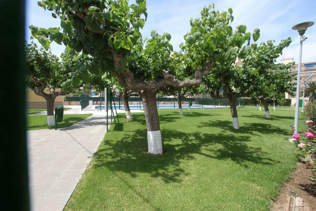 Carrer de Victòria dels Àngels, 11 La Pineda Exterior foto